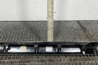 Baguette de porte arriere gauche  OPEL VIVARO 3