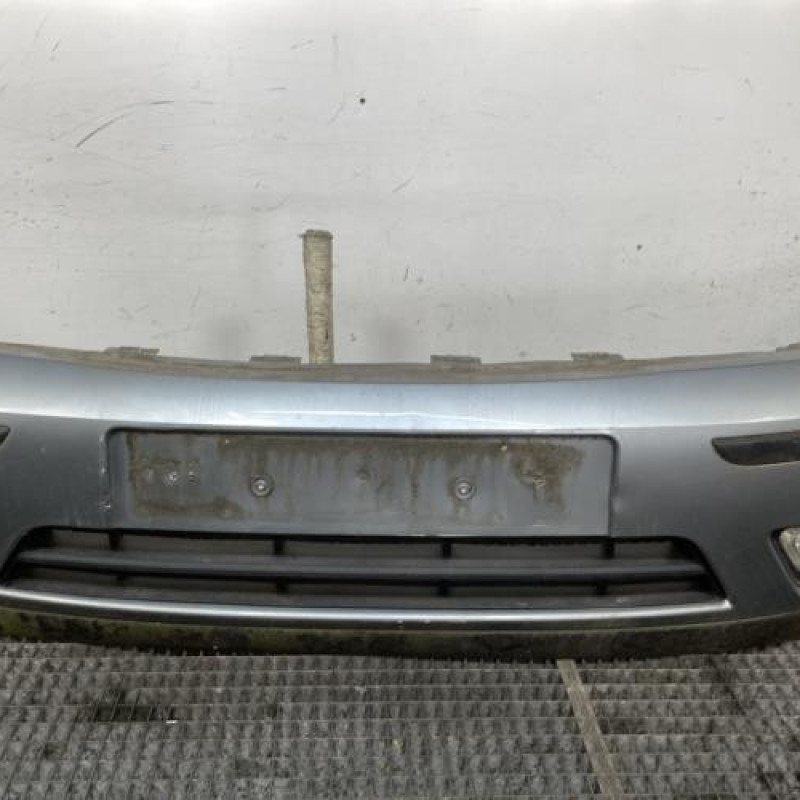 Pare choc avant FORD FOCUS 1 Photo n°1