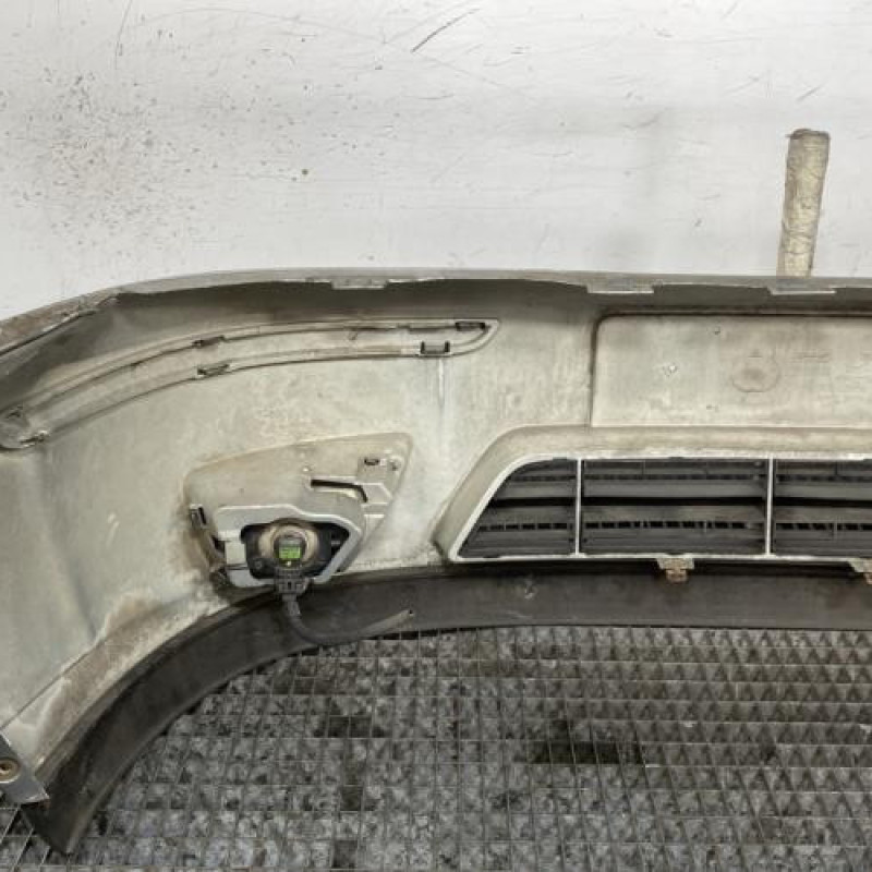 Pare choc avant FORD FOCUS 1 Photo n°8