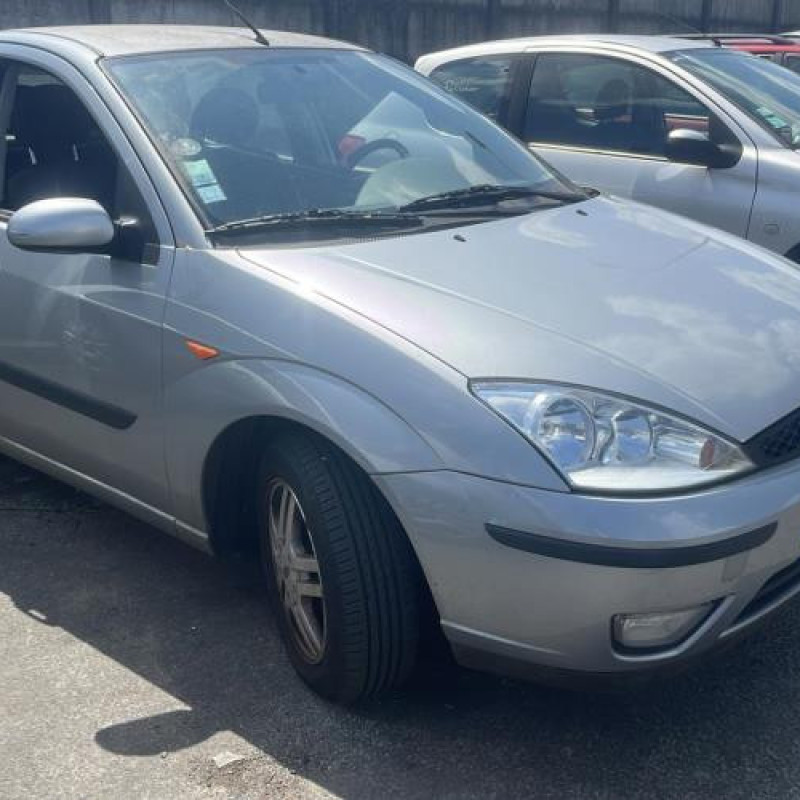 Pare choc avant FORD FOCUS 1 Photo n°13