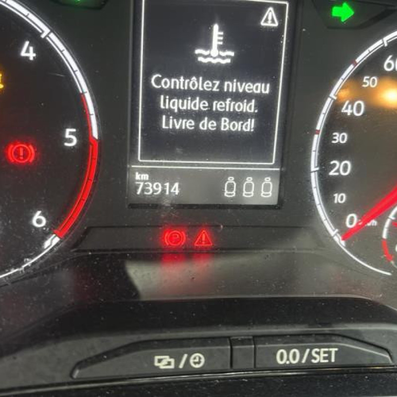 Malle/Hayon arriere VOLKSWAGEN POLO 6 Photo n°12