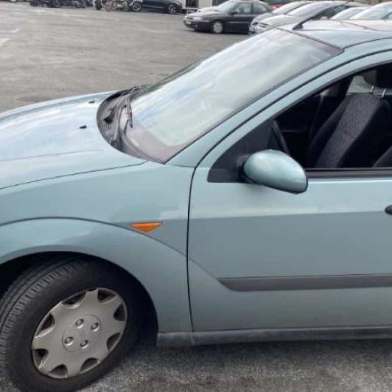 Pare choc arriere FORD FOCUS 1 Photo n°9