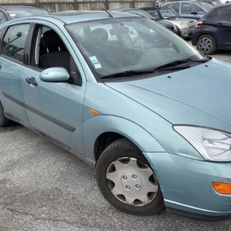 Pare choc arriere FORD FOCUS 1 Photo n°10