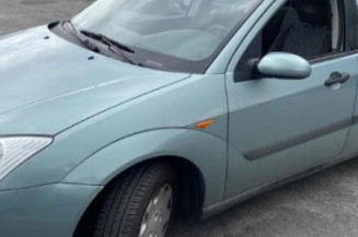 Pare choc arriere FORD FOCUS 1