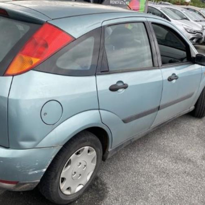 Pare choc arriere FORD FOCUS 1 Photo n°19