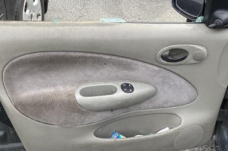 Optique avant principal droit (feux)(phare) FORD FIESTA 4