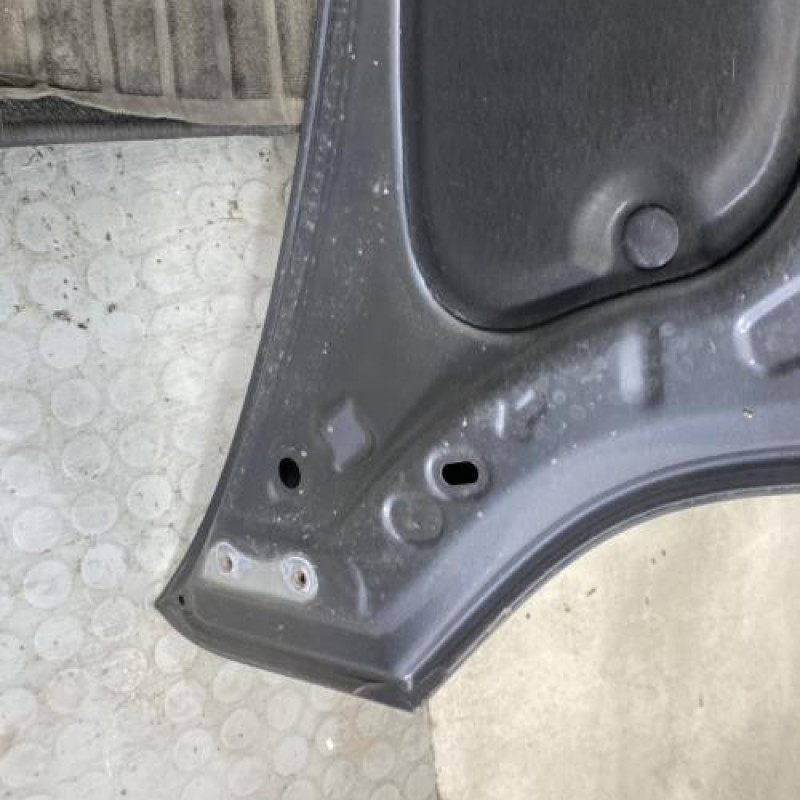 Capot TOYOTA YARIS 2 Photo n°8