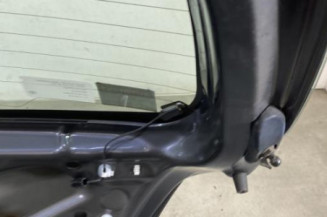 Malle/Hayon arriere TOYOTA YARIS 2