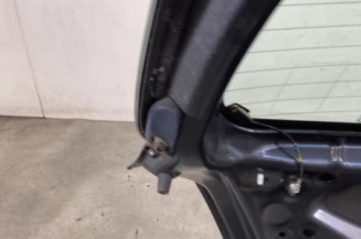 Malle/Hayon arriere TOYOTA YARIS 2
