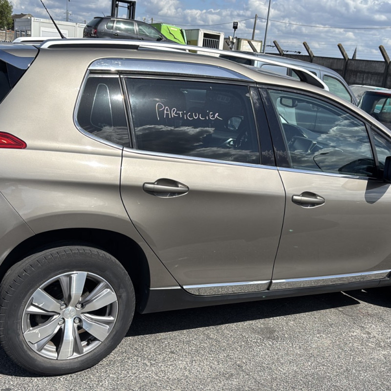 PEUGEOT 2008 1 PHASE 1 1.2 PURETECH - 12V TURBO Photo n°6