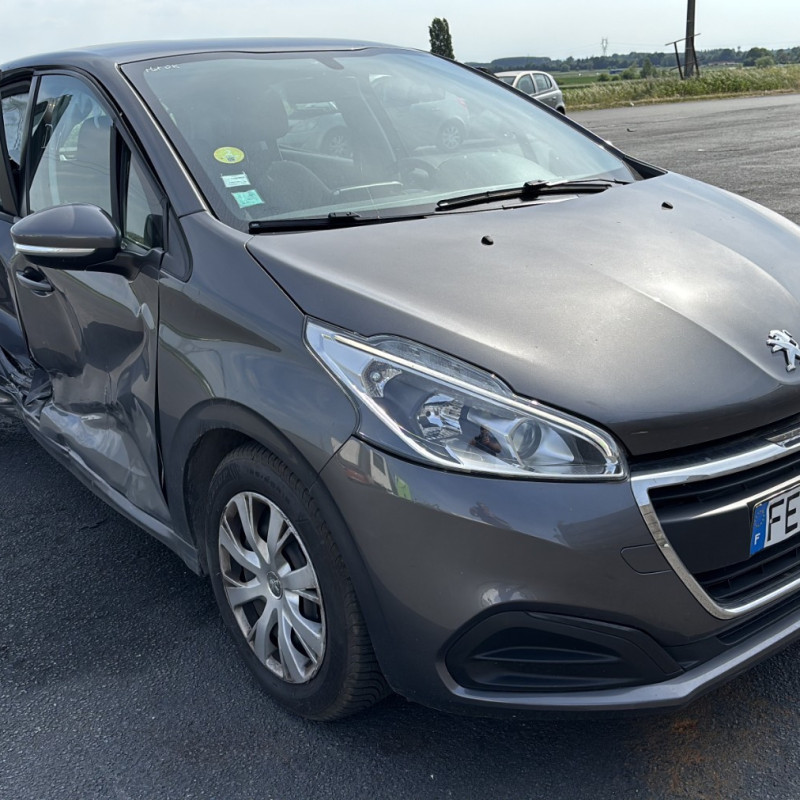 PEUGEOT 208 1 PHASE 2 1.5 BLUE HDI - 16V TURBO Photo n°2