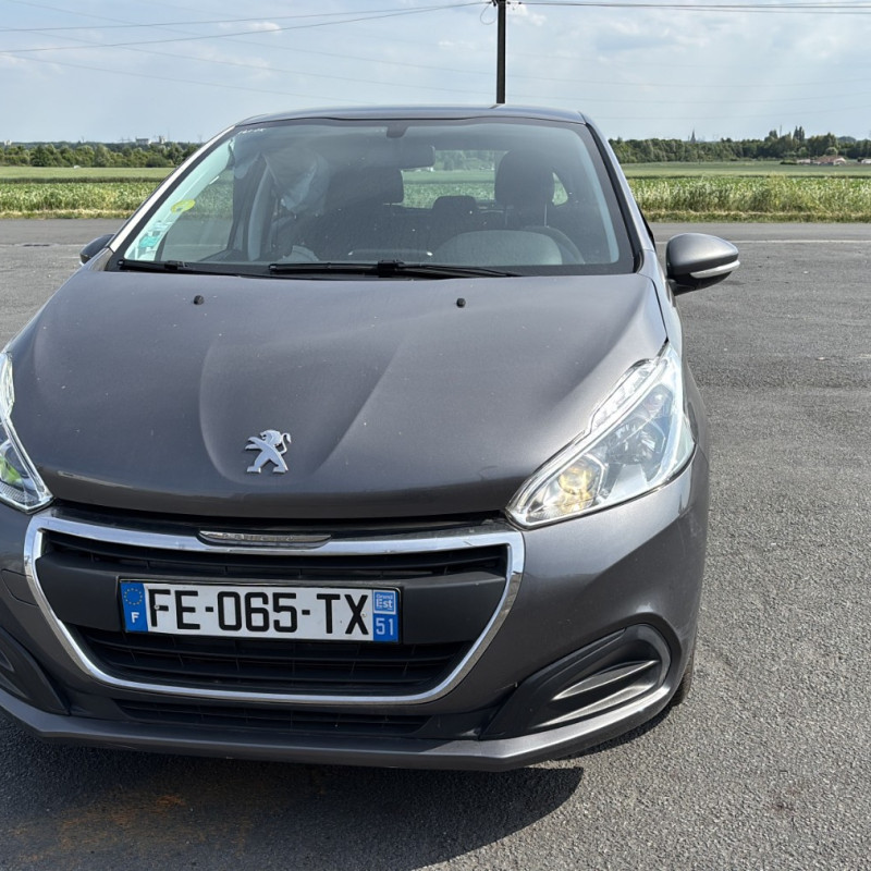 PEUGEOT 208 1 PHASE 2 1.5 BLUE HDI - 16V TURBO Photo n°8