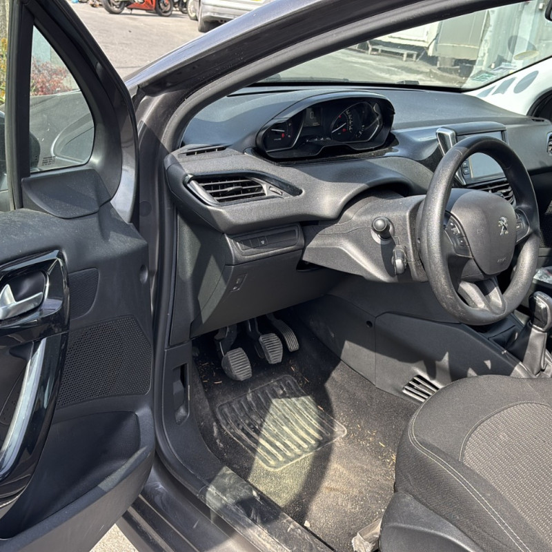 PEUGEOT 208 1 PHASE 2 1.5 BLUE HDI - 16V TURBO Photo n°9