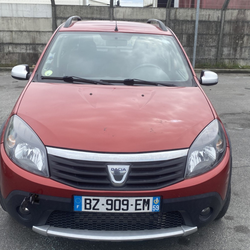 DACIA SANDERO 1 1.5 DCI - 8V TURBO Photo n°8
