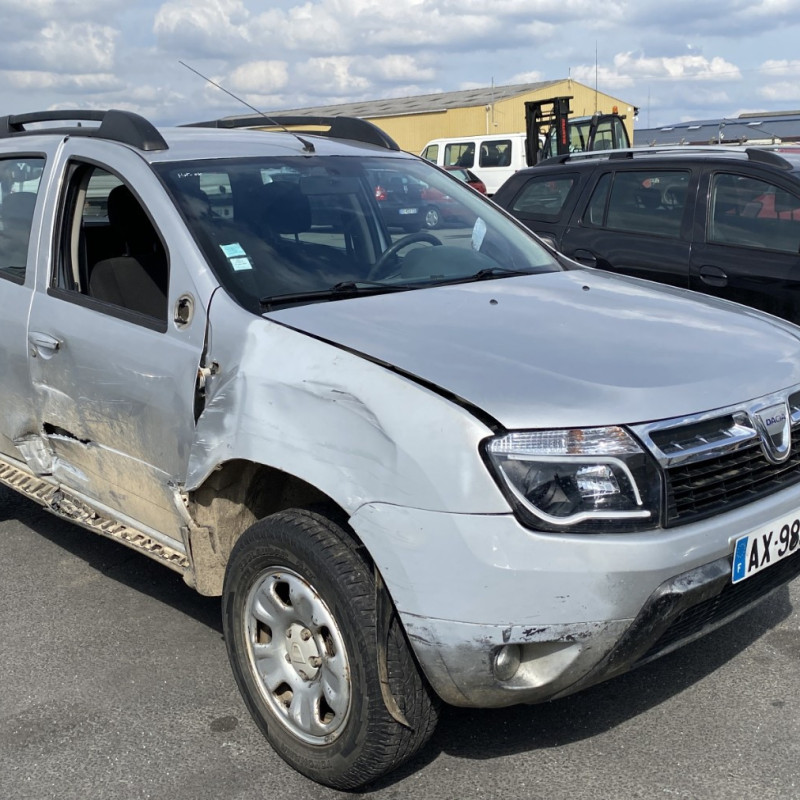 DACIA DUSTER 1 PHASE 1 1.5 DCI - 8V TURBO 4X4 Photo n°2