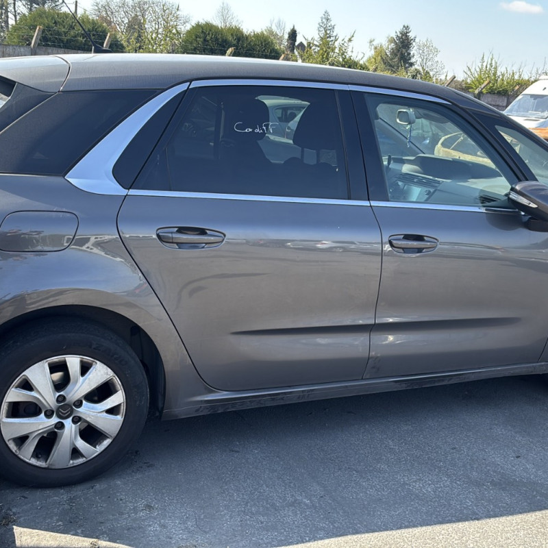 CITROEN C4 PICASSO 2 PHASE 2 1.6 BLUE HDI - 8V TURBO Photo n°8