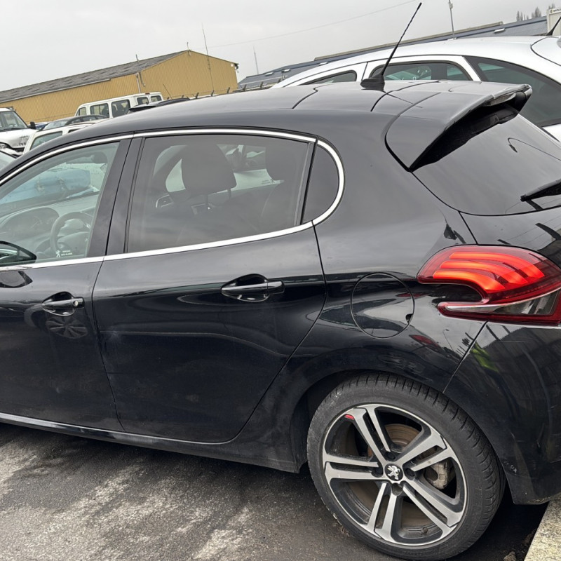 PEUGEOT 208 1 PHASE 2 1.2 PURETECH - 12V TURBO Photo n°17