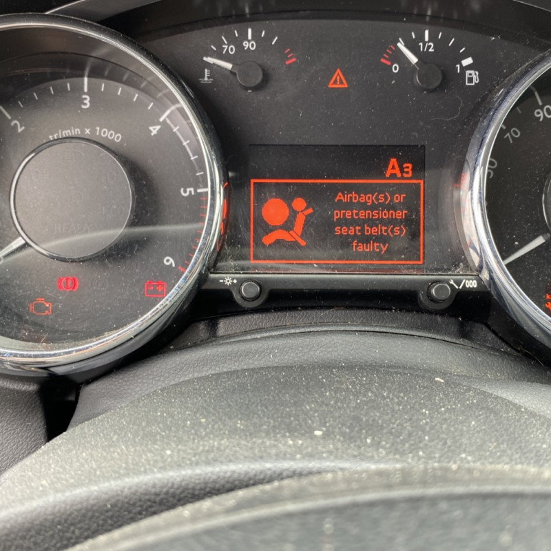 PEUGEOT 3008 1 PHASE 1 1.6 HDI - 8V TURBO Photo n°32