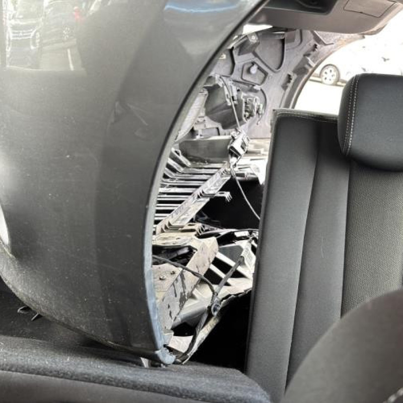 Boitier air bag RENAULT MEGANE 3 Photo n°6