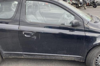 Capot TOYOTA YARIS 1