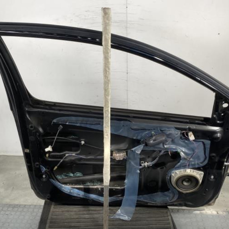 Porte avant gauche TOYOTA YARIS 1 Photo n°8