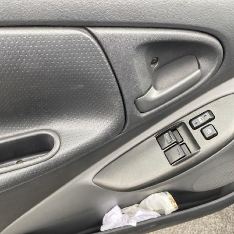 Porte avant gauche TOYOTA YARIS 1 Photo n°19