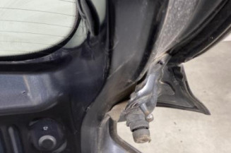 Malle/Hayon arriere DACIA SANDERO 3