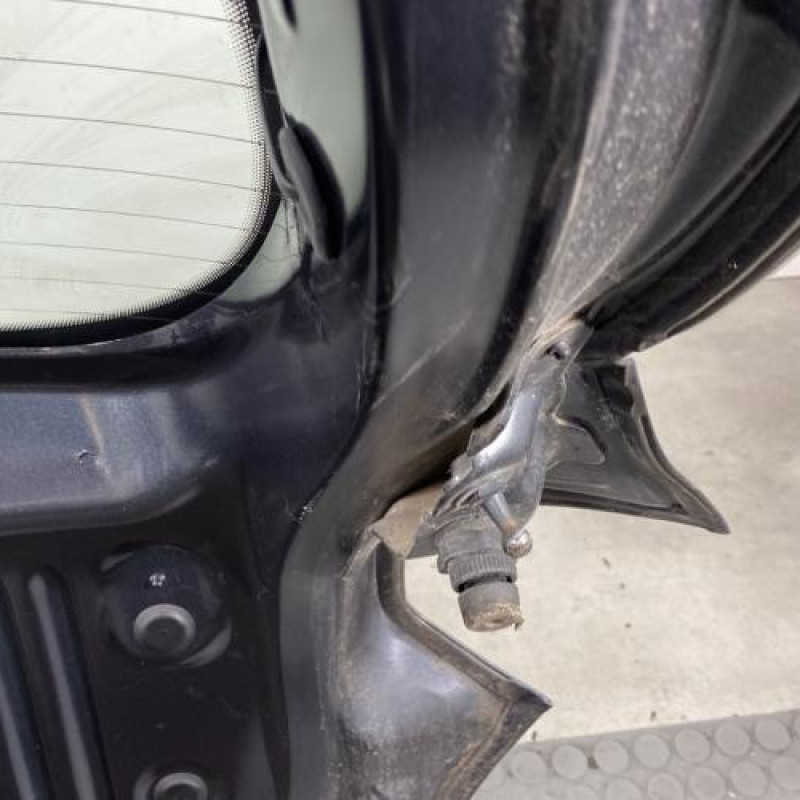 Malle/Hayon arriere DACIA SANDERO 3 Photo n°8