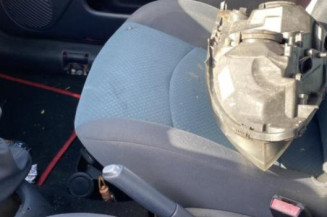 Vitre avant gauche RENAULT CLIO 2