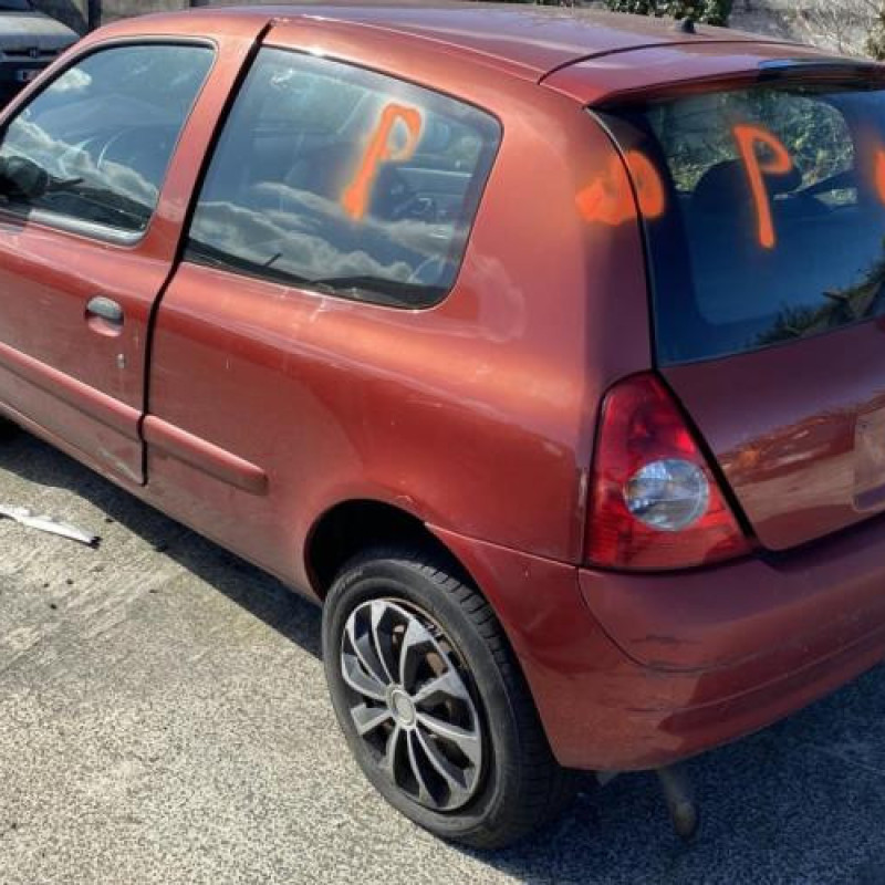 Vitre avant gauche RENAULT CLIO 2 Photo n°19