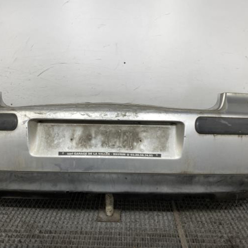Pare choc arriere VOLKSWAGEN GOLF 4 Photo n°1