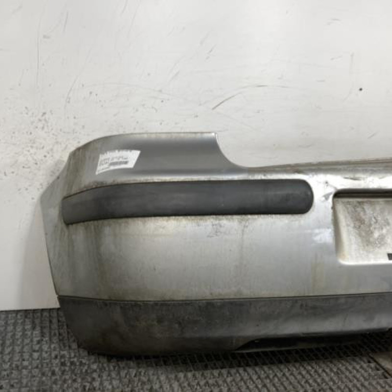 Pare choc arriere VOLKSWAGEN GOLF 4 Photo n°2