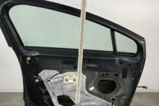 Porte avant gauche PEUGEOT 3008 1