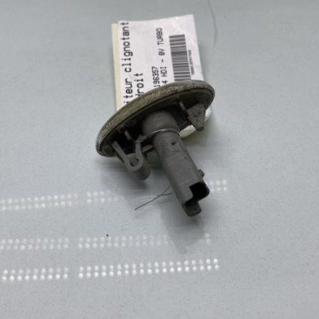 Repetiteur clignotant avant droit  (Feux) CITROEN C2