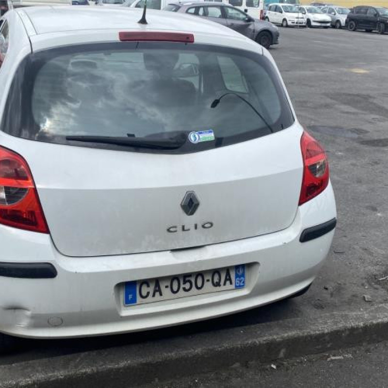 Face avant RENAULT CLIO 3 Photo n°10