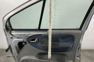 Porte avant droit RENAULT SCENIC 1
