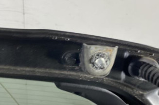 Malle/Hayon arriere PEUGEOT 208 1