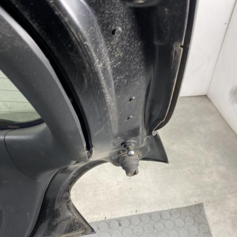 Malle/Hayon arriere PEUGEOT 208 1 Photo n°8
