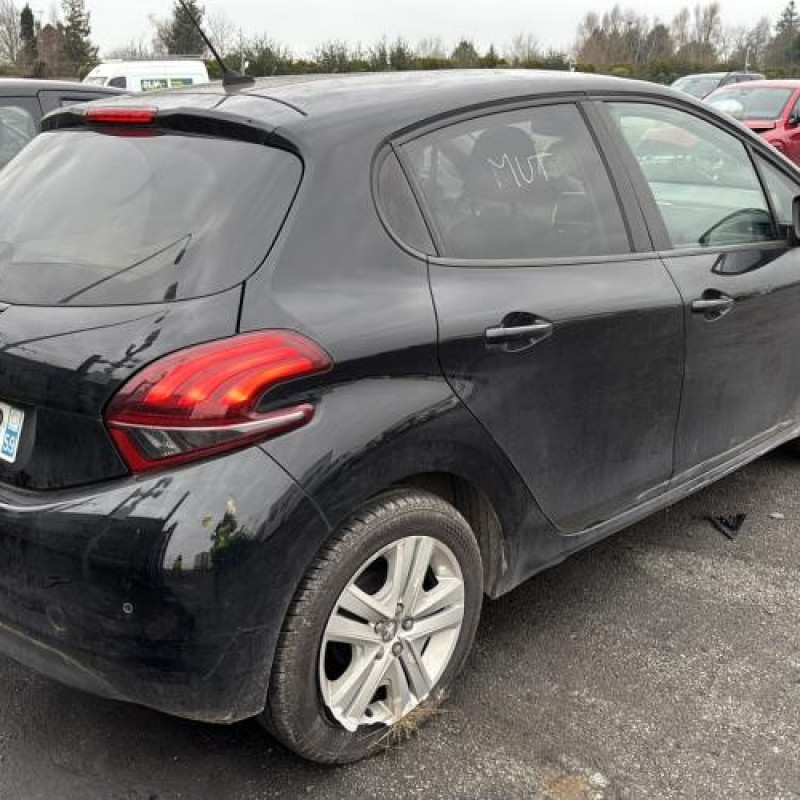 Malle/Hayon arriere PEUGEOT 208 1 Photo n°14