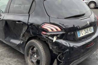 Malle/Hayon arriere PEUGEOT 208 1