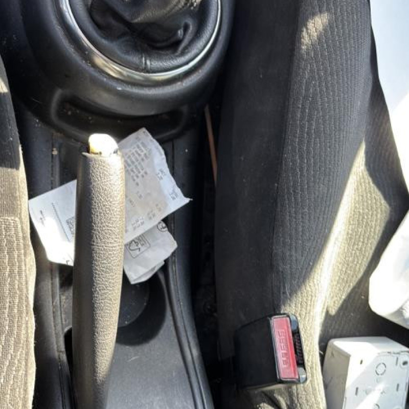 Aile avant droit CITROEN C4 1 Photo n°18