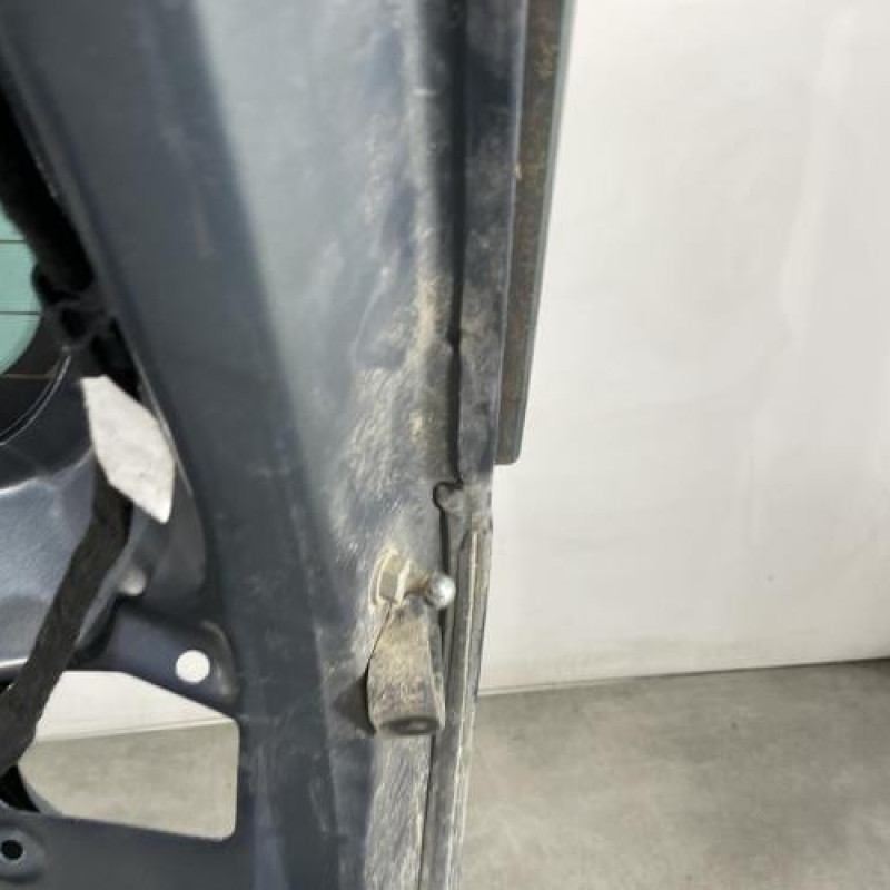 Malle/Hayon arriere CITROEN C4 PICASSO 1 Photo n°8