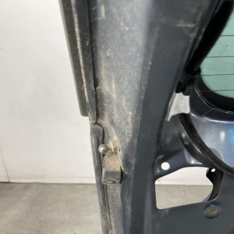 Malle/Hayon arriere CITROEN C4 PICASSO 1 Photo n°9