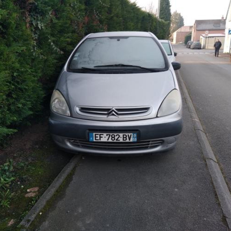 Pare choc avant CITROEN XSARA PICASSO Photo n°7