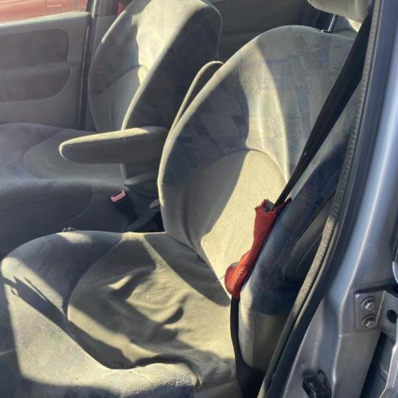 Pare choc avant CITROEN XSARA PICASSO Photo n°17