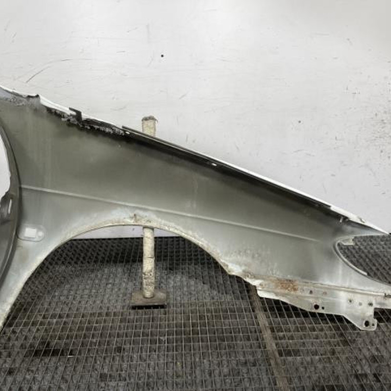 Aile avant gauche RENAULT MEGANE 1 Photo n°4