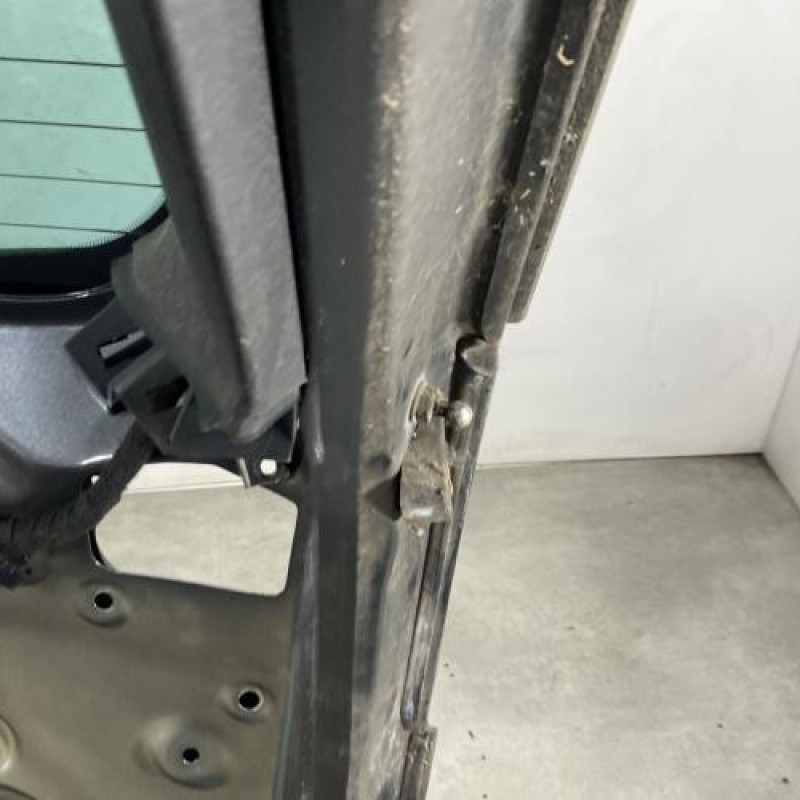 Malle/Hayon arriere CITROEN C4 PICASSO 1 Photo n°8