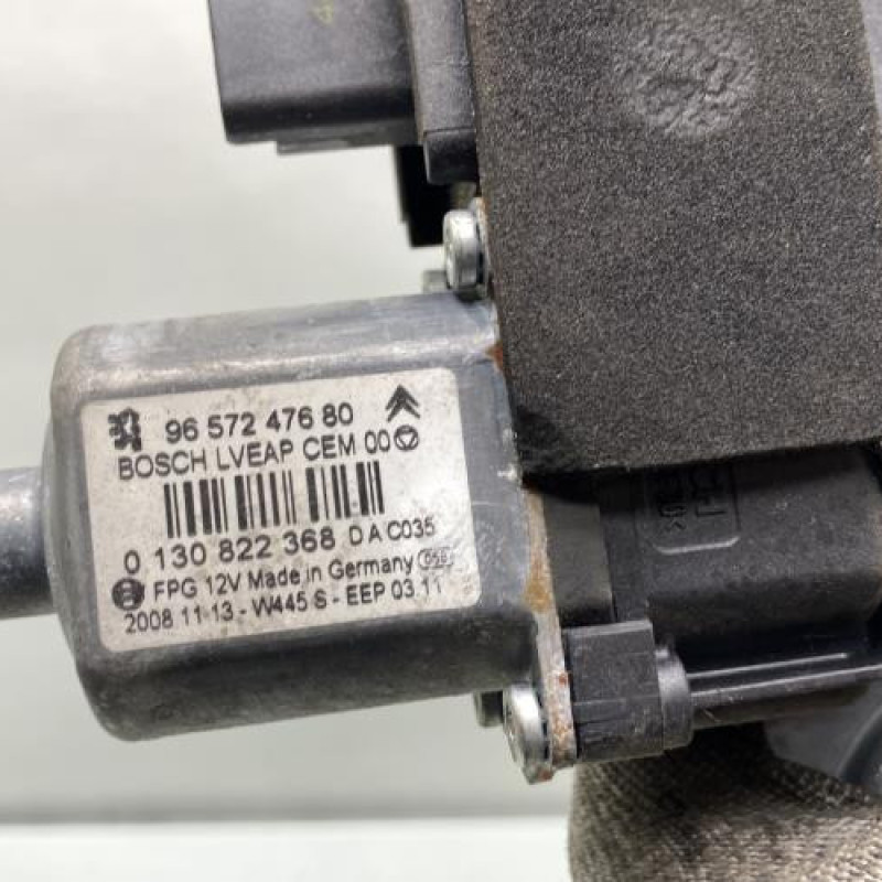 Leve vitre electrique avant gauche PEUGEOT 308 1 Photo n°6
