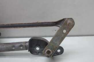 Moteur essuie glace avant PEUGEOT 106