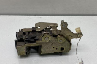 Serrure arriere droit PEUGEOT 106
